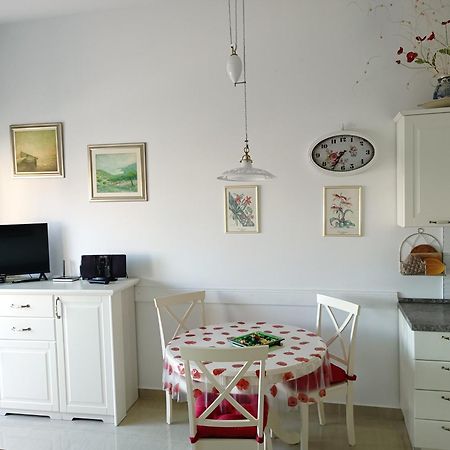 Annamaria Appartement Pula Buitenkant foto